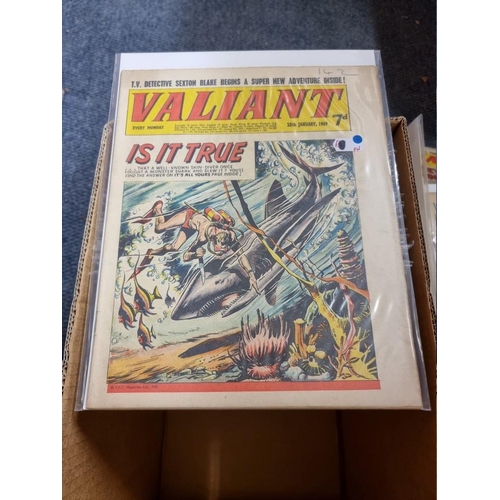 343 - VALIANT: collection of approx 115 issues, 1966-1970, generally in good condition.