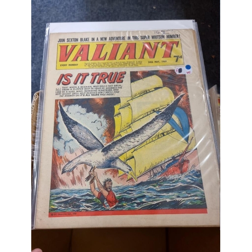 343 - VALIANT: collection of approx 115 issues, 1966-1970, generally in good condition.