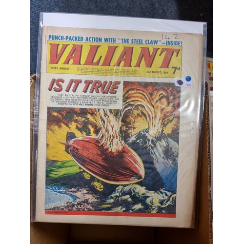 343 - VALIANT: collection of approx 115 issues, 1966-1970, generally in good condition.