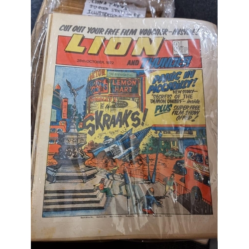 344 - VALIANT/LION AND THUNDER: box containing approx 140 issues, comprising 42 issues of Valiant for 1976... 