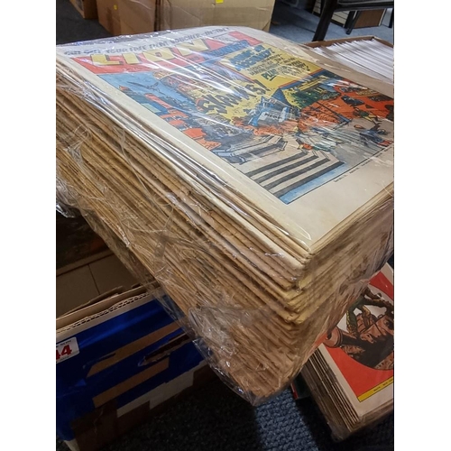 344 - VALIANT/LION AND THUNDER: box containing approx 140 issues, comprising 42 issues of Valiant for 1976... 