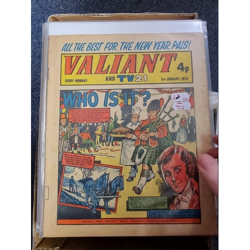 346 - COMICS: box of approx 100 comics to include Scream (#1-14): Valiant Jan 74-Sep76 and others. (One bo... 