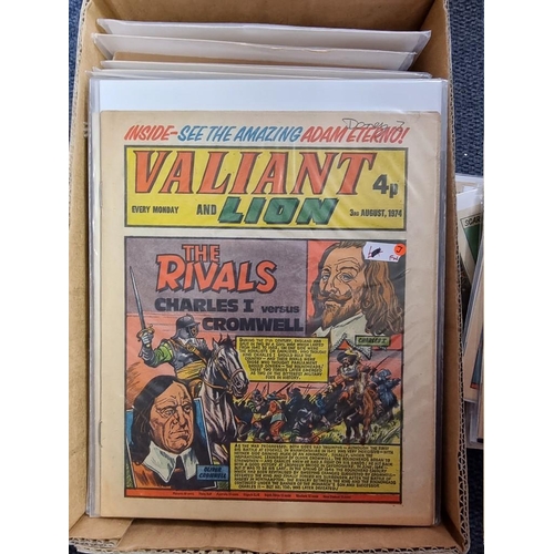 346 - COMICS: box of approx 100 comics to include Scream (#1-14): Valiant Jan 74-Sep76 and others. (One bo... 