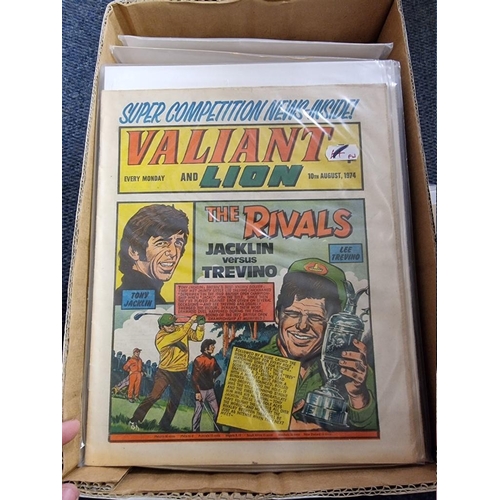 346 - COMICS: box of approx 100 comics to include Scream (#1-14): Valiant Jan 74-Sep76 and others. (One bo... 