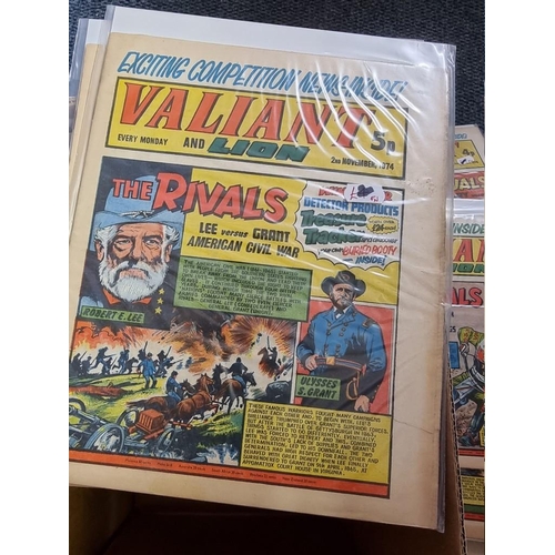 346 - COMICS: box of approx 100 comics to include Scream (#1-14): Valiant Jan 74-Sep76 and others. (One bo... 