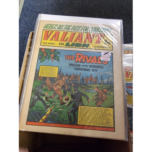 346 - COMICS: box of approx 100 comics to include Scream (#1-14): Valiant Jan 74-Sep76 and others. (One bo... 