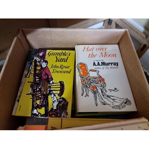 92 - CARTON: misc 20thc literature in dustjackets, Penguins etc. (One box)