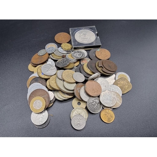 848 - Coins: a quantity of UK and world coins.