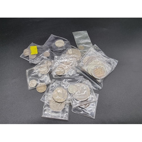 851 - Coins: a collection of US silver, nickel and copper coinage; to include: two silver dollars 1921 and... 