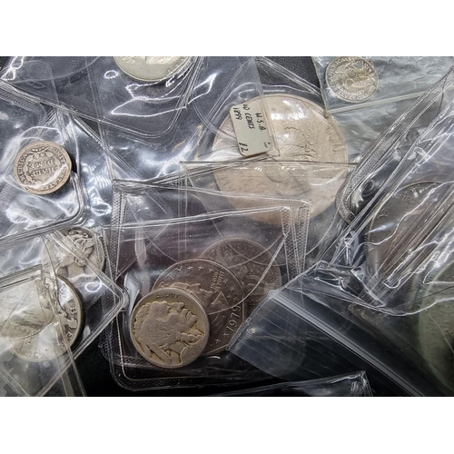 851 - Coins: a collection of US silver, nickel and copper coinage; to include: two silver dollars 1921 and... 