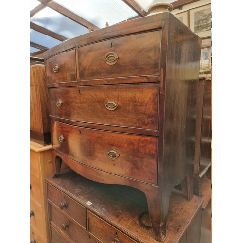 1223 - An early 19th century mahogany bowfront chest of drawers, 89.5cm wide.