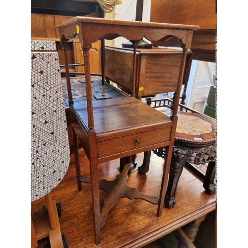 1259 - A late Georgian mahogany shaving stand, 35.5cm wide.