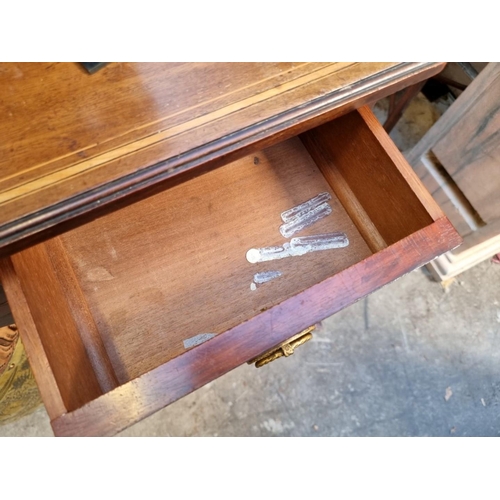 1263 - A circa 1900 mahogany and inlaid pedestal desk, 121.5cm wide. 