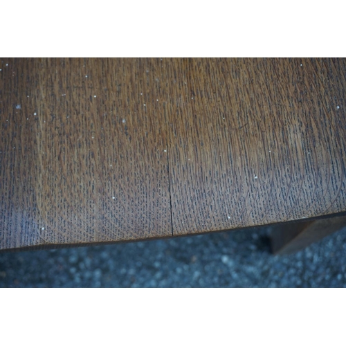 1474 - (ML) An unusual 1920s oak desk chair, labelled 'The Globe-Wernicke Co Ltd', (repaired). ... 