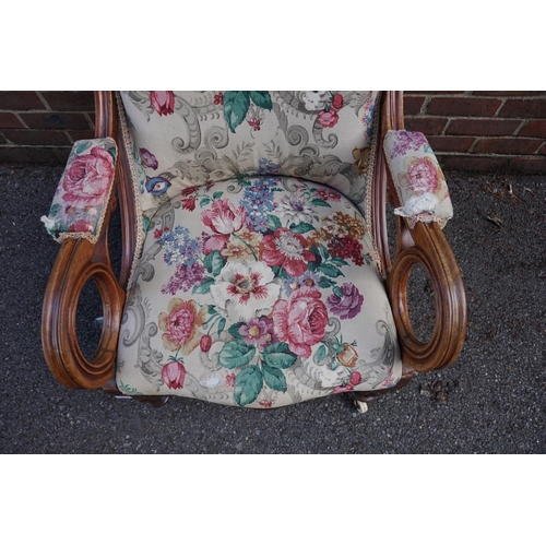 1477 - A Victorian mahogany slipper back occasional chair.  