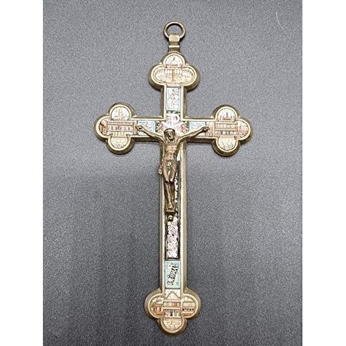 1672 - A late 19th/early 20th century Italian micro mosaic corpus christi, 15cm high. ... 