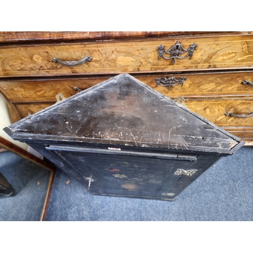 1796 - An 18th century painted hanging corner cupboard, 84cm high x 55.5cm wide.