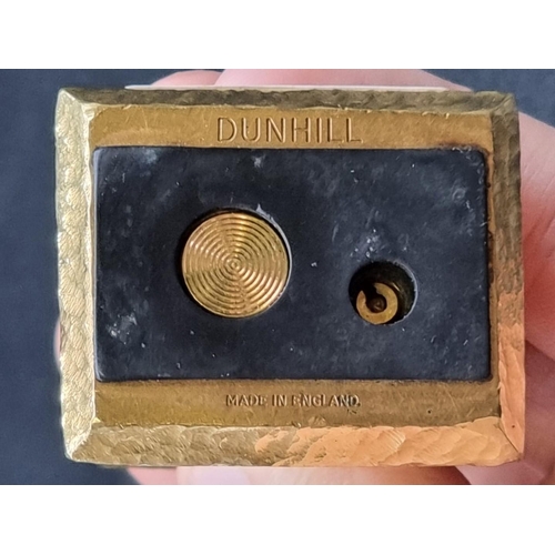 1646 - A vintage Dunhill gold plated 'Wheatsheaf' table lighter, 7.5cm high.