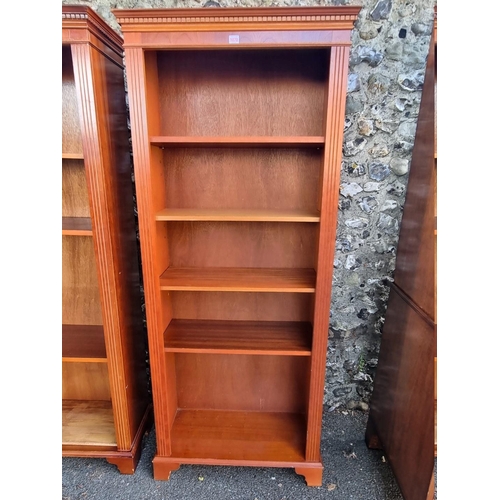 1070 - A pair of reproduction open bookcases, 77cm wide x 184cm high.