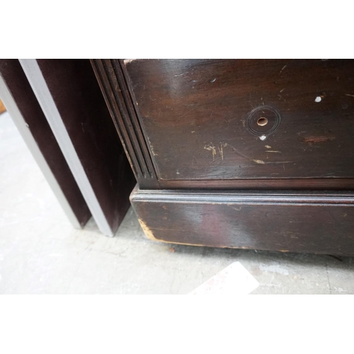 1181 - An early 20th century mahogany pedestal desk, 152.5cm wide. 