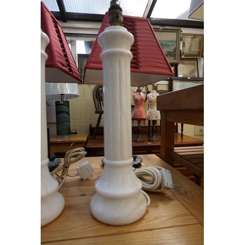 1183 - A pair of white onyx table lamps, height including fitting 46cm. 