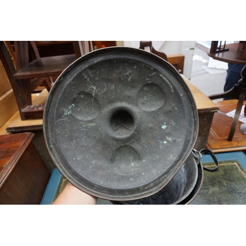 1216 - An Art Nouveau brass and wrought iron coal bucket and cover, 40cm high. 