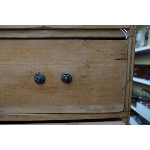 1228 - A small 19th century pine chest of drawers, 85cm wide.