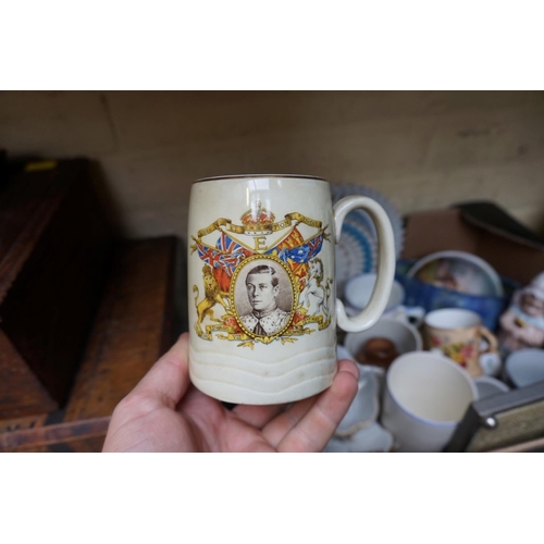 1268 - A mixed group of pottery and porcelain, to include Royal Worcester blush ivory.