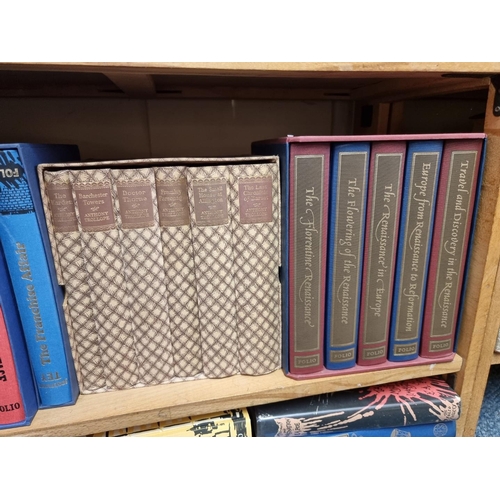 127 - FOLIO SOCIETY: collection of approx 100 vols, Folio Society, majority in slipcase, over 6 shelves, g... 