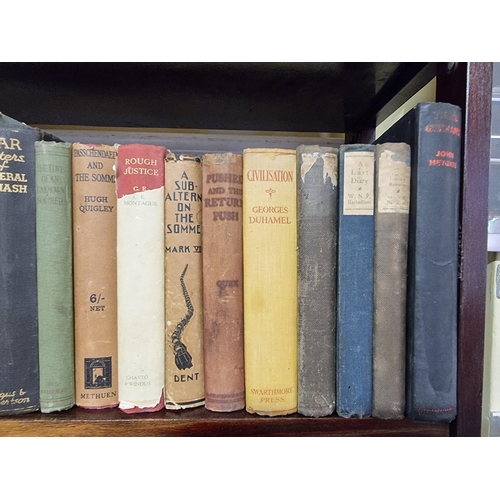 143 - WORLD WAR I HISTORY FROM THE LIBRARY OF HENRY WILLIAMSON: a quantity of books over 4 shelves, t... 