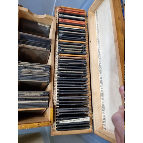 153 - MAGIC LANTERN SLIDES: LONDON: a large collection of approx 250 magic lantern slides relating to... 