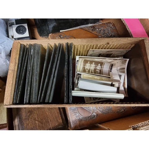 282 - PHOTOGRAPHY: a collection, to include 2 small format snapshot albums, Kodak Brownie Flash IV ca... 