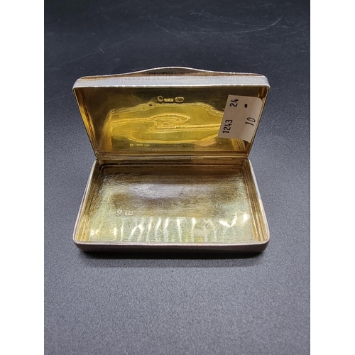 622 - A George IV silver snuff box, by T S (probably Thomas Shaw), Birmingham 1836, 8cm, 87g.... 