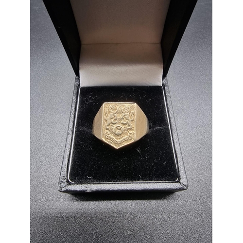 695 - A 9ct gold Millwall Football Club supporters signet ring, size X, 6g.