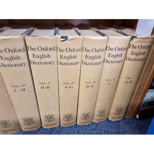 1007 - Books: Oxford English Dictionary, Corrected Re-Issue, Oxford, Clarendon Press, 1961: 12 vols plus su... 