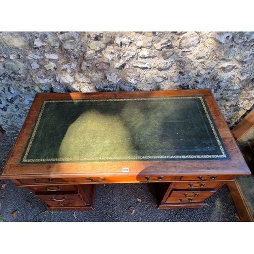 1019 - An old mahogany pedestal desk, 120cm wide x 60cm deep x 70cm high. 