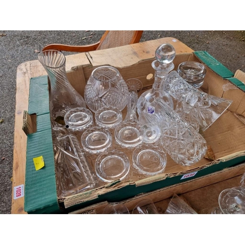 1030 - Two boxes of mixed glassware.