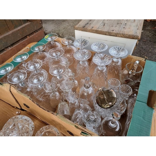 1030 - Two boxes of mixed glassware.