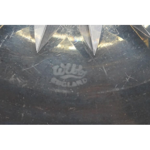 1505 - A large Webb cut class bowl, 20cm high. 