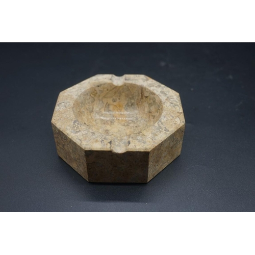 1664 - A mixed lot, to include: a small cylinder music box, 9.5cm wide; a limestone octagonal ashtray;... 