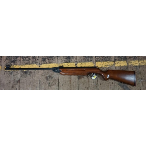 1807 - A German HW 35 .177 cal air rifle.