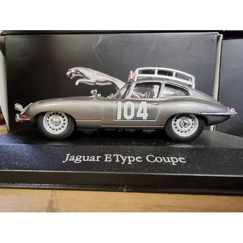 37 - Atlas Editions: Jaguar, a collection of twenty boxed models.