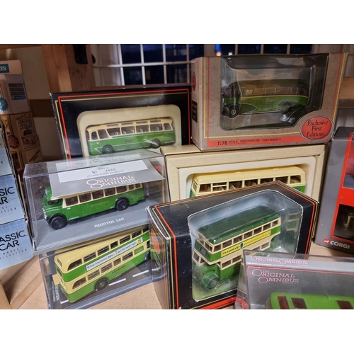 76 - Southdown Buses: Corgi: six diecast boxed bus and coach models; together with six further boxed exam... 