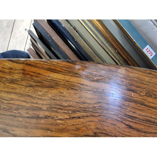 1279 - A mid 19th century rosewood circular tilt top breakfast table, 122cm diameter.