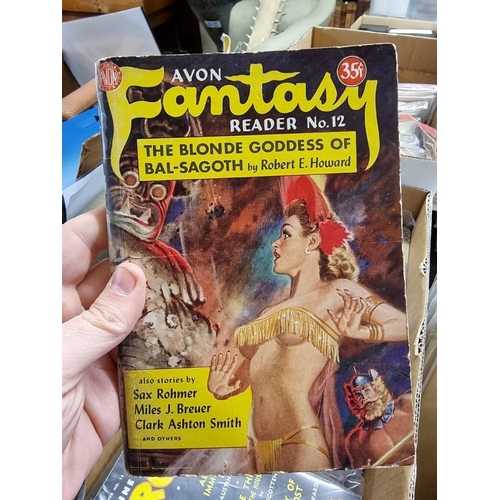 166 - AVON FANTASY READER: collection of 17 issues, late 1940s period, colour printed pictorial wrappers, ... 