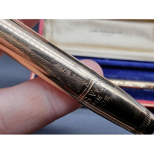 674 - A vintage 14ct gold Mabie, Todd & Co two pen set, comprising: a 'Swan' fountain pen, with 14ct n... 