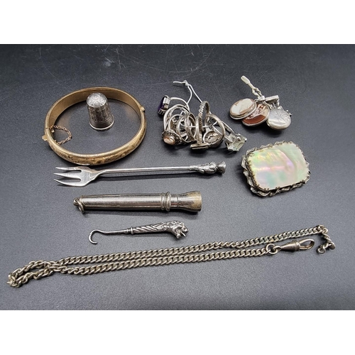 736 - A quantity of silver and white metal rings and sundry.