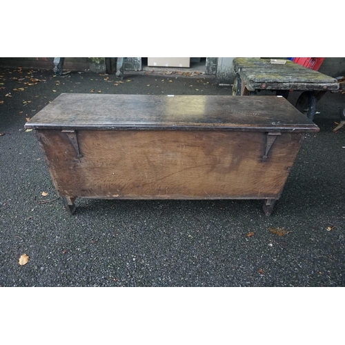 1047 - An antique oak coffer, 111cm wide x 38cm deep x 55.5cm high.