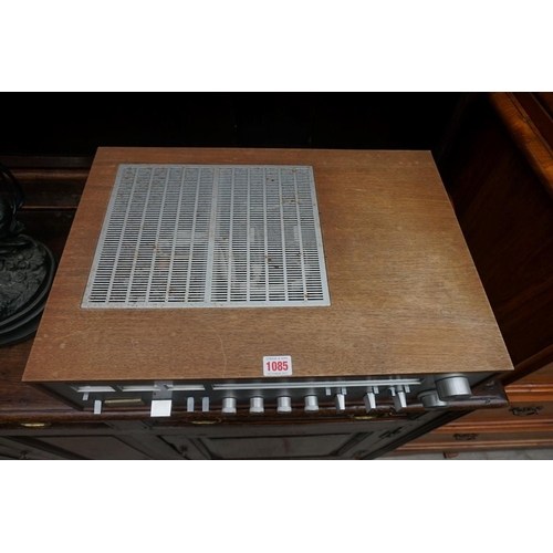 1085 - A Yamaha CR-1020 stereo receiver, 54cm wide. 