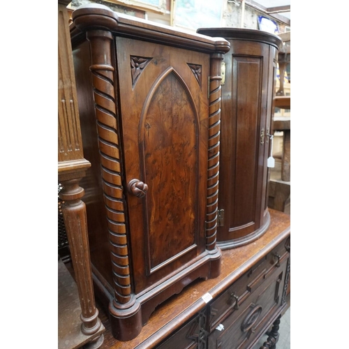 1157 - A late 19th century burr yew bedside cupboard, 42cm wide.